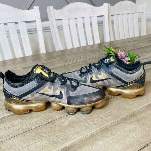 Nike Air VaporMax GS‎ Black Gold Women’s Size 8.5 - Picture 5 of 6